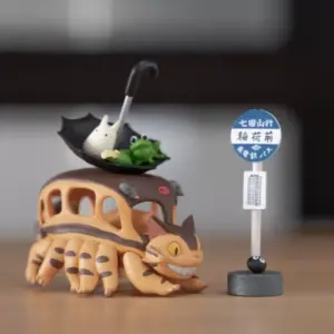 Maison Ghibli Collection Catbus Assorted Figurines – My Neighbor Totoro- Toys